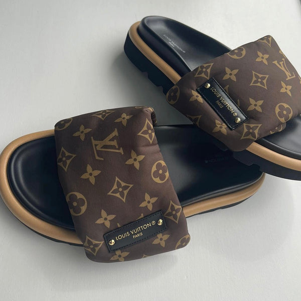 Pool Pillow Flat Comfort Mules perfect for summer #louisvuitton