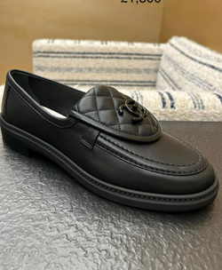 Chanel Quilted Leather Loafers Black Hardware (Black)