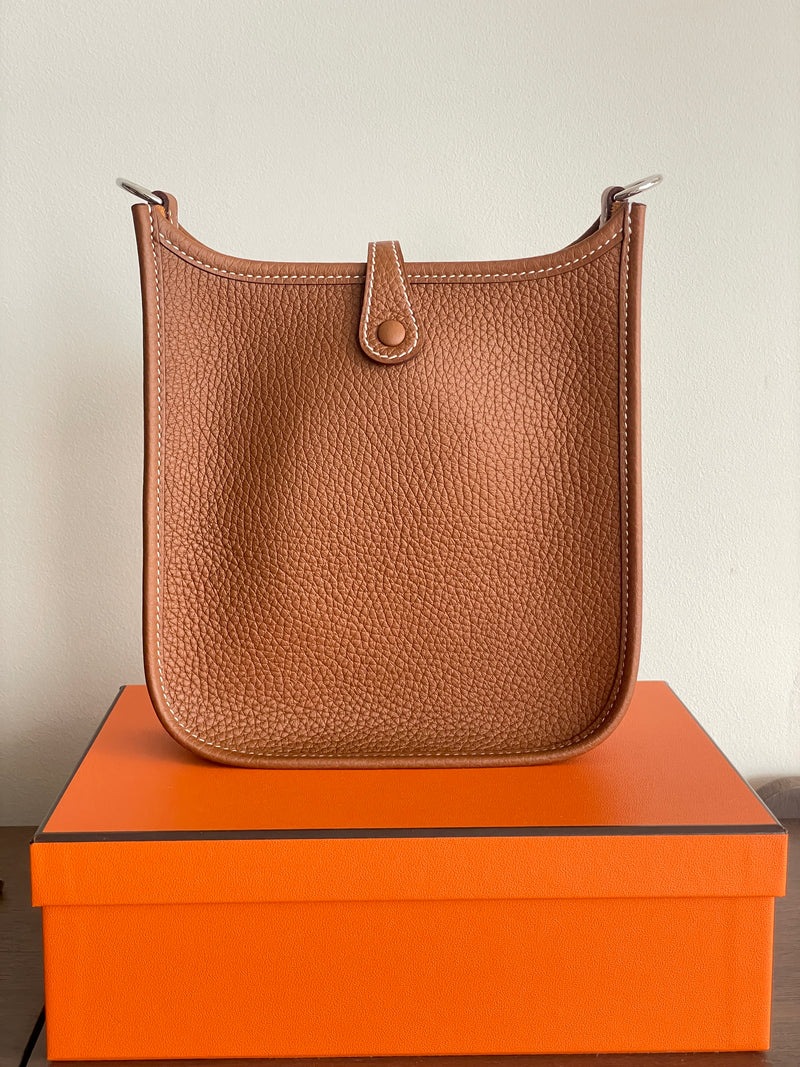 Hermès Mini Evelyne 16 Leather Bag Gold Clemence PHW