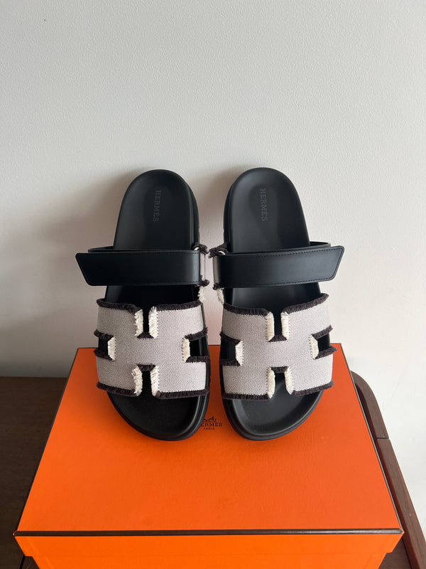 Hermès Chypre Sandals (Prunoir/Noir)