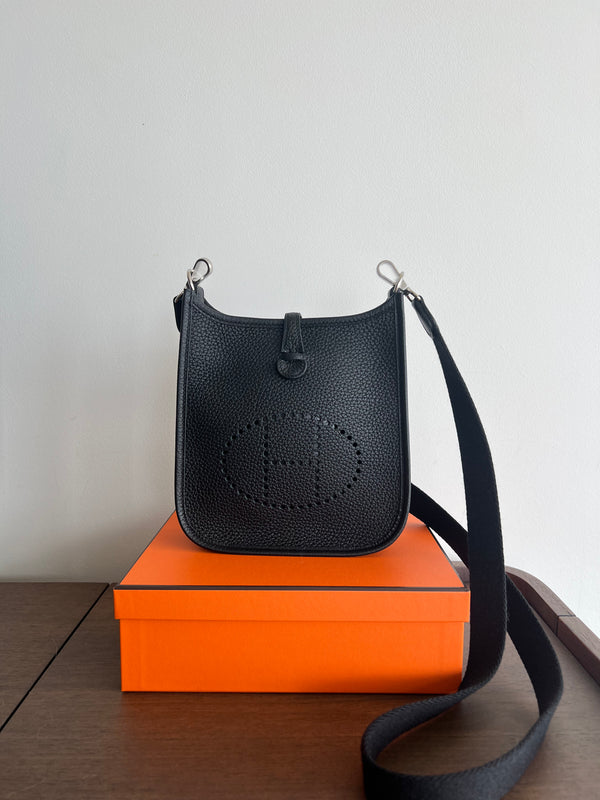 Hermès Mini Evelyne 16 Leather Bag Black Clemence Palladium Hardware