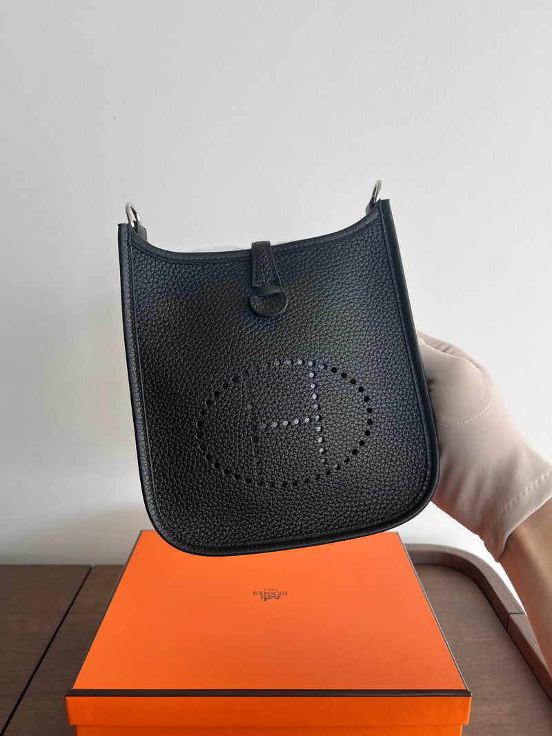 Hermès Mini Evelyne 16 Leather Bag Black Clemence Palladium Hardware