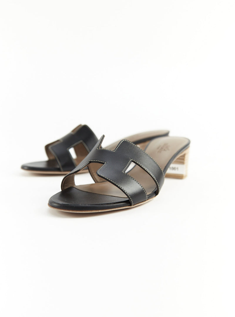 Hermès Oasis Leather Sandals (Black)