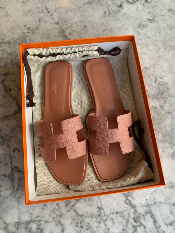 Hermès Oran Sandals (Rose Aube)