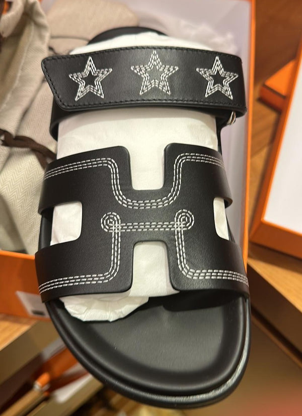Hermès Chypre Sandals Star Embroidered (Noir)