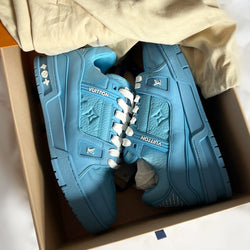 lv trainer baby blue