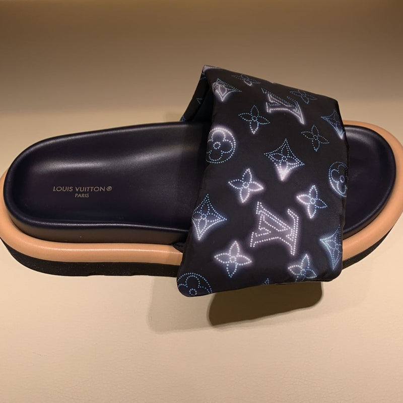 Louis Vuitton Pool Pillow Comfort Mules (Navy) – The Luxury Shopper