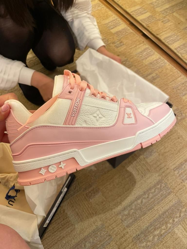 sneaker pink louis