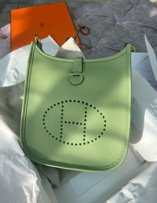 Hermès Mini Evelyne 16 Leather Bag Vert Criquet GHW