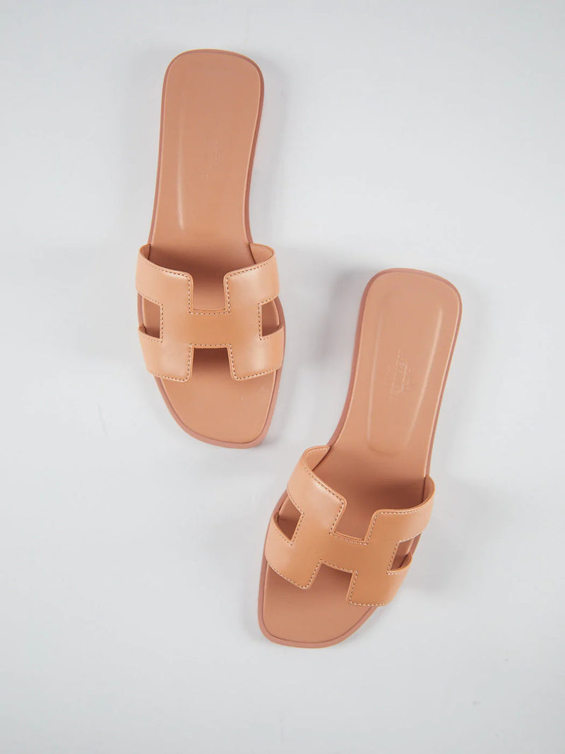 Hermès Oran Sandals (Granit Rose)