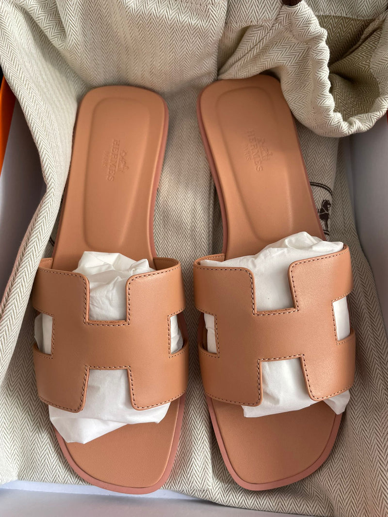 Hermès Oran Sandals (Granit Rose)